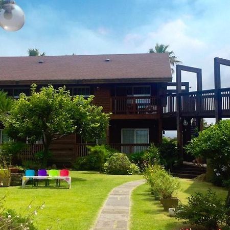 Namu Hyanggi Pension Jeju Exterior photo